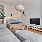 P&R, 2 Room, Cosy, Heart Of Eaux-Vives